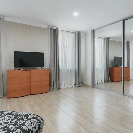 Big Own House In Otrada 公寓 敖德萨